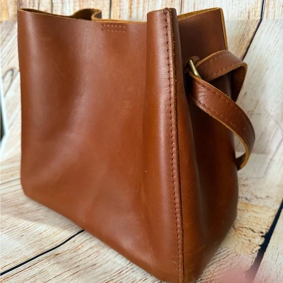Portland Leather Goods Butterfly Bag - Picture 4 of 11